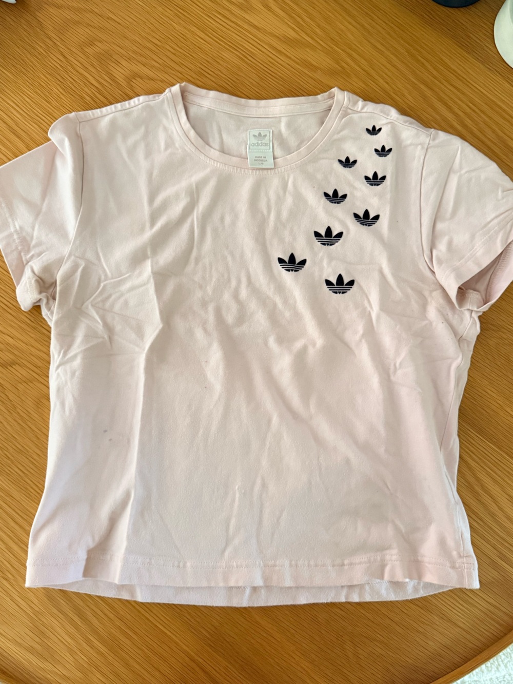 Vintage Pink Tee with Black Trefoil Cascade